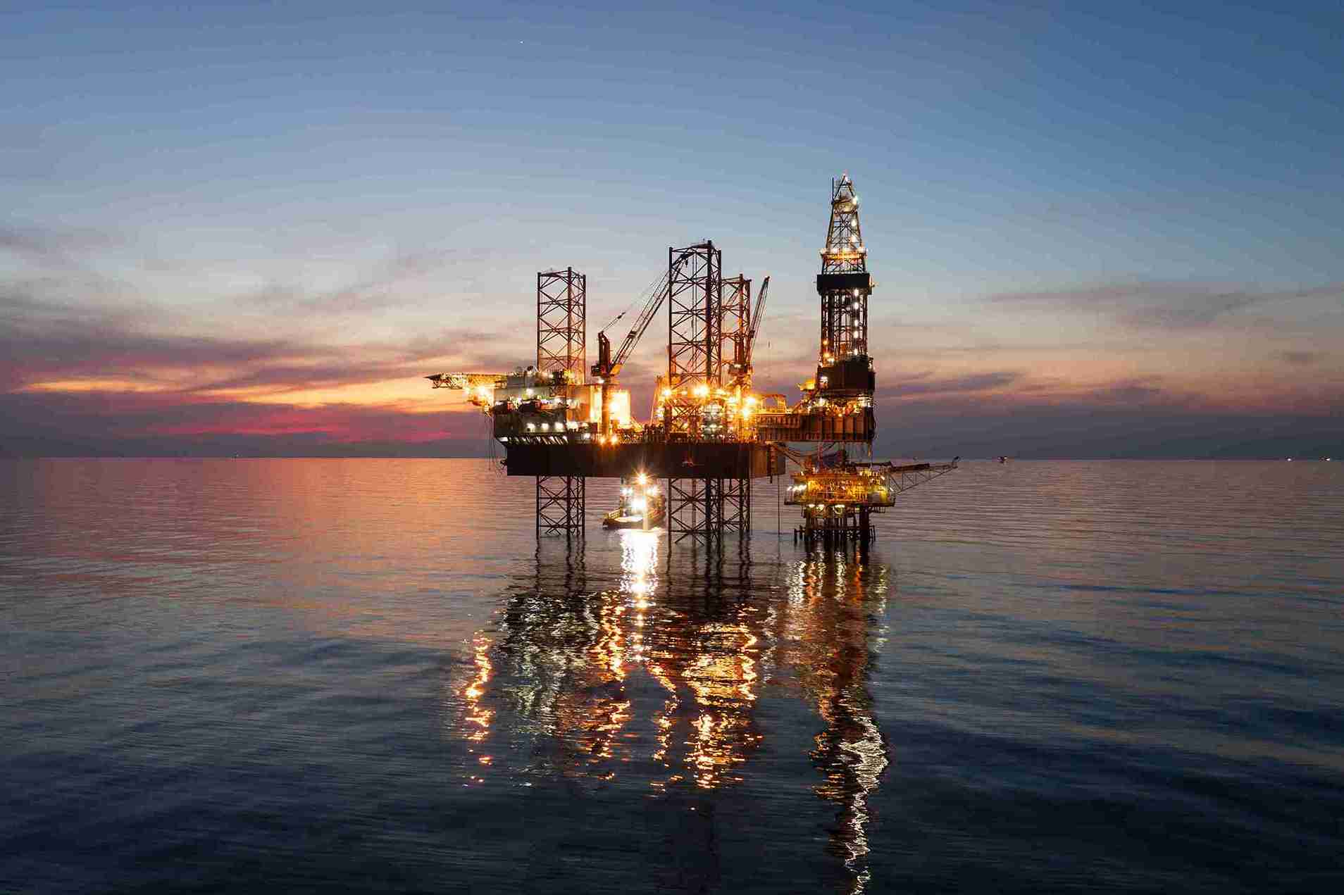 Offshore oil rig