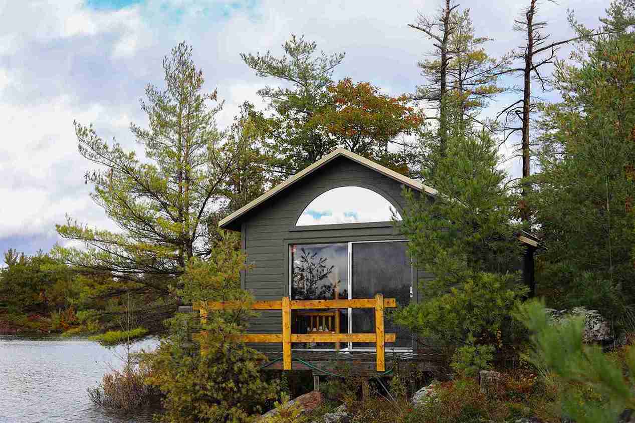 Cottage house